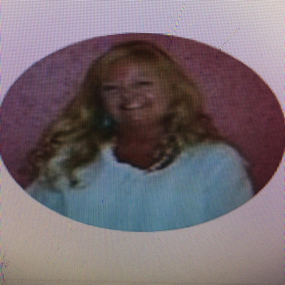 Meet your Posher, Carolyn